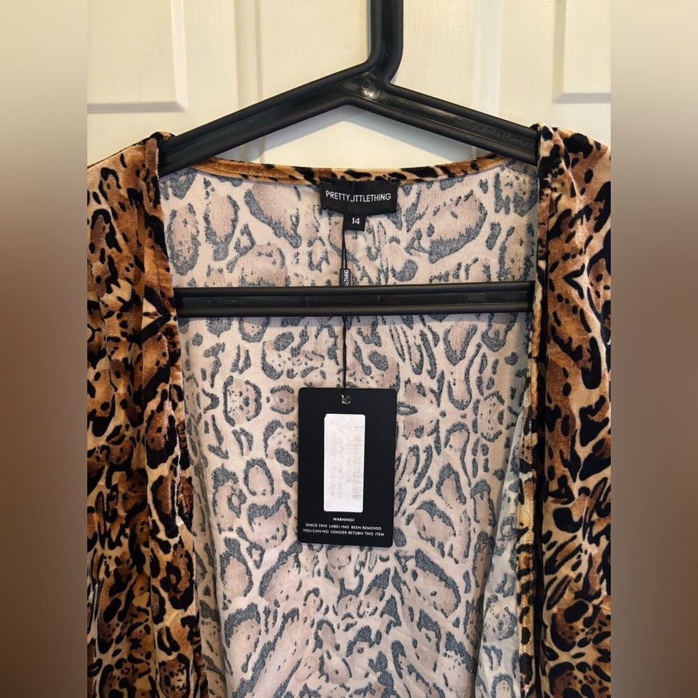 PrettyLittleThing Leopard Print Jacket - Picture 5 of 6
